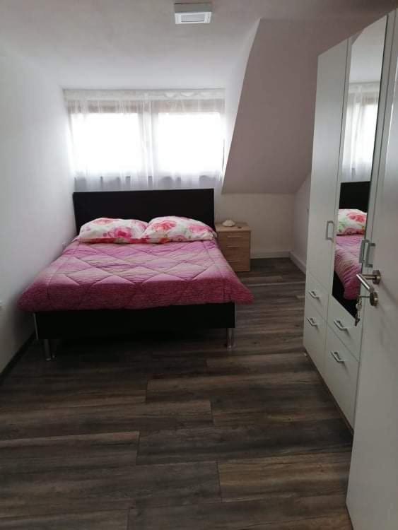 Ferienwohnung Andreea Саарлуис Экстерьер фото